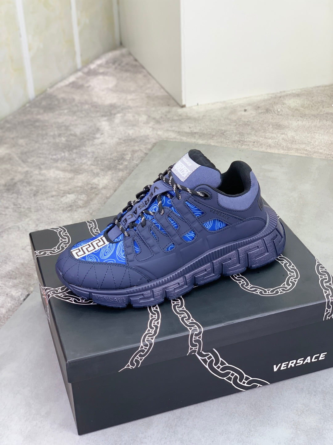 Scarpe Versace Grigie e Blu