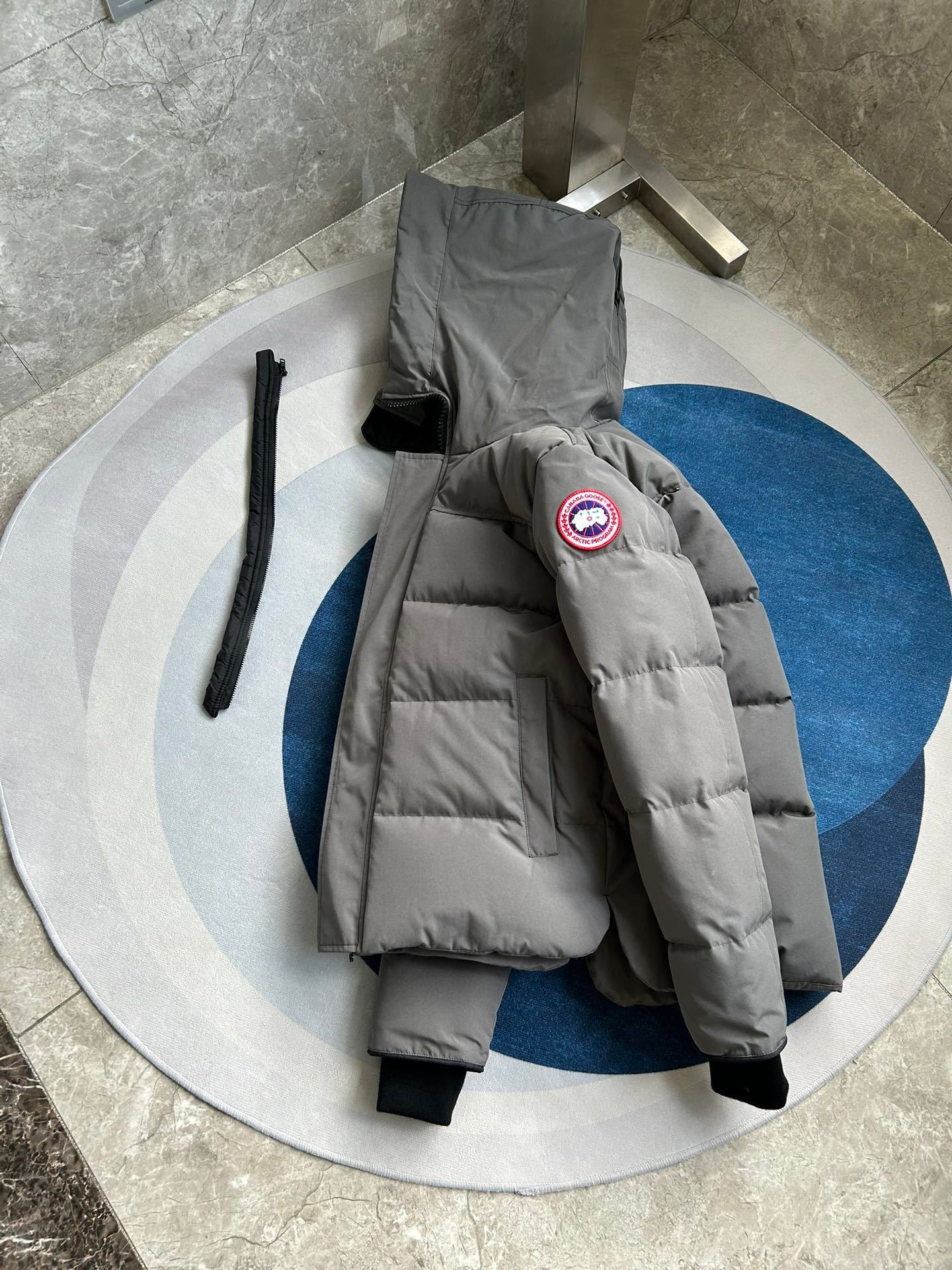 Giubotto Canada Goose Grigio Invernale
