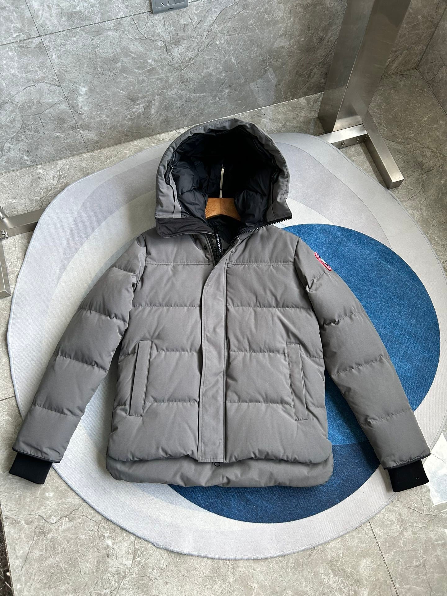 Giubotto Canada Goose Grigio Invernale