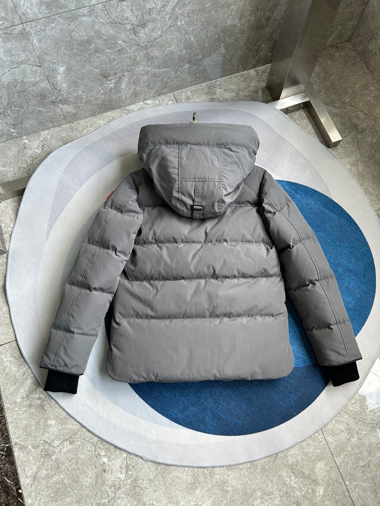 Giubotto Canada Goose Grigio Invernale