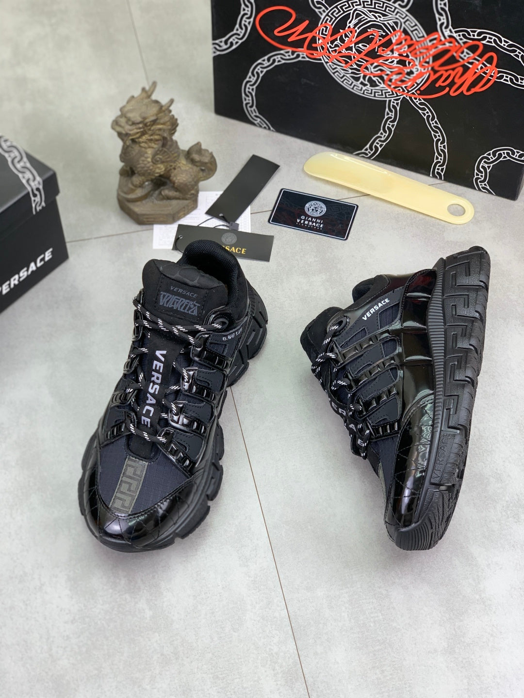 Scarpe Versace Nere