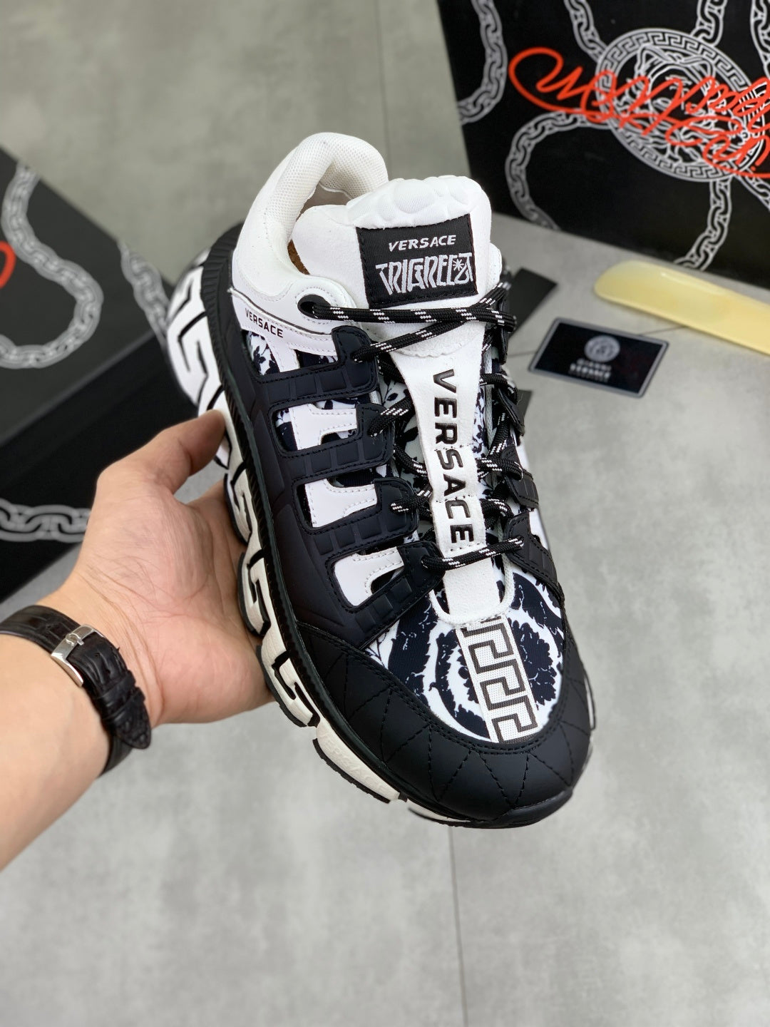 Scarpe Versace Bianche e Nere