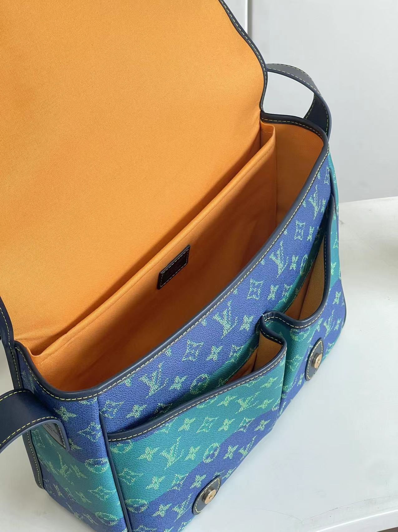 Tracolla Louis Vuitton Blu e Verde Acqua