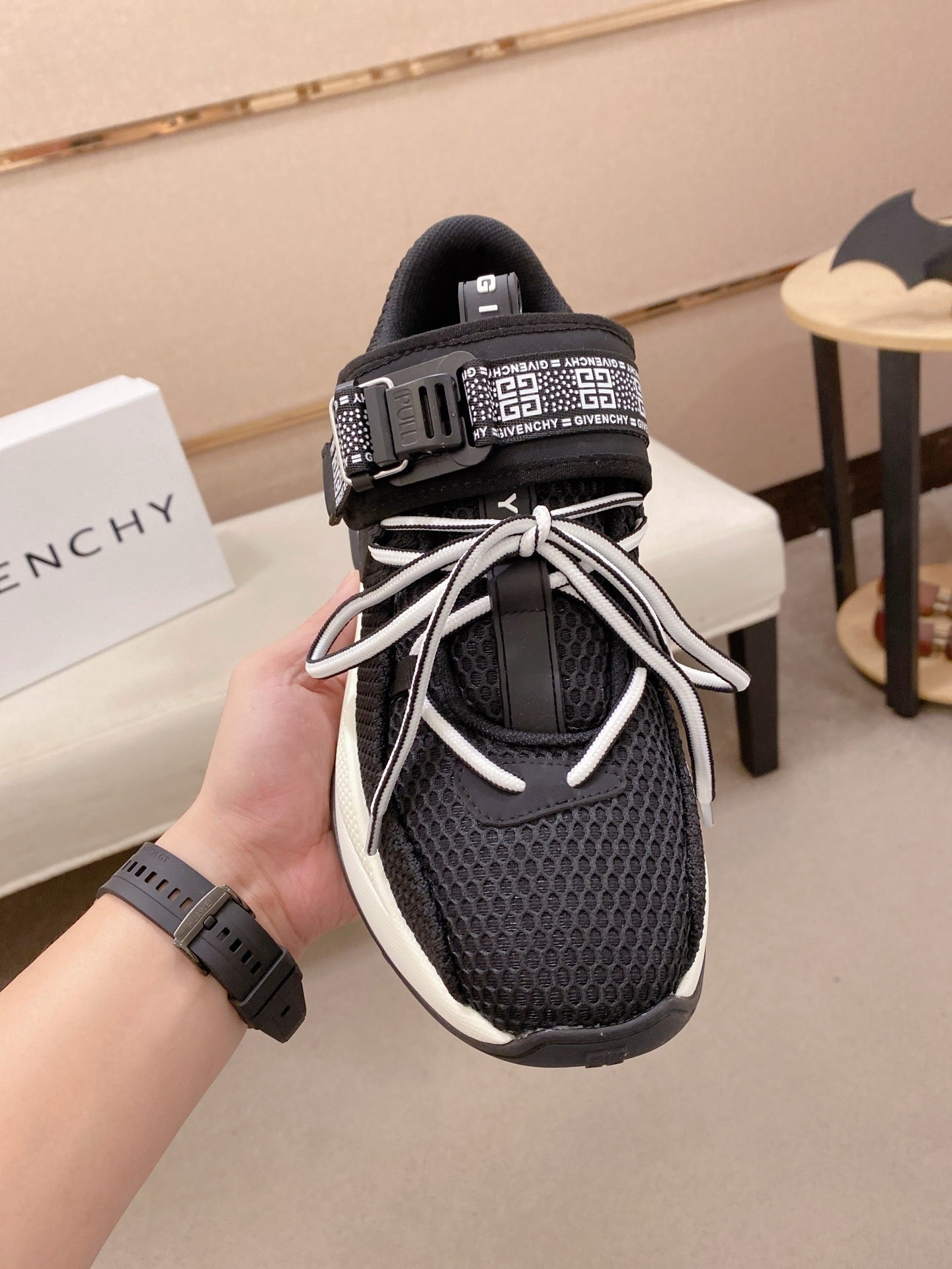 Givenchy Nere Alte