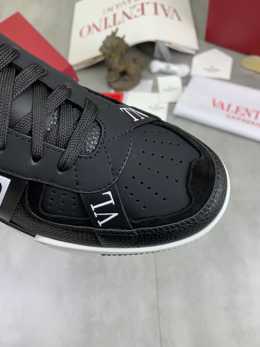 Valentino Nere e Bianche